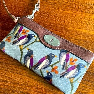 Fossil wristlet bird design